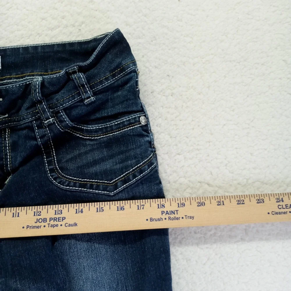 No Boundaries Women Super Dark Wash Capri Jeans Rhinestone Pockets Size 13 - Picture 6 of 10